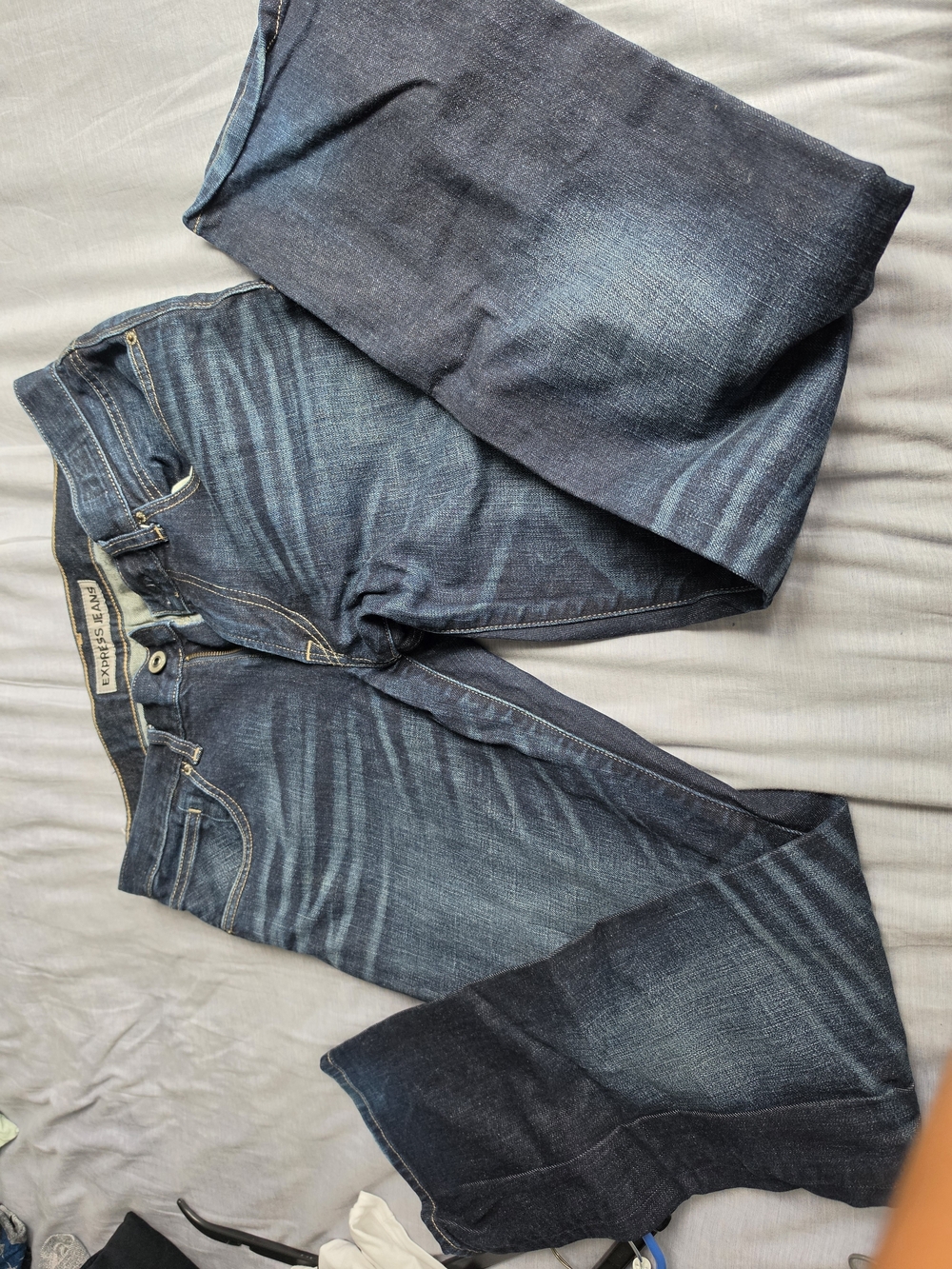 Express - Kingston Dark Blue Denim Jeans with Light Cream Pocket Lining